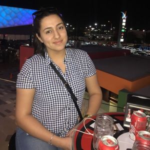 Meet your Posher, Ashley